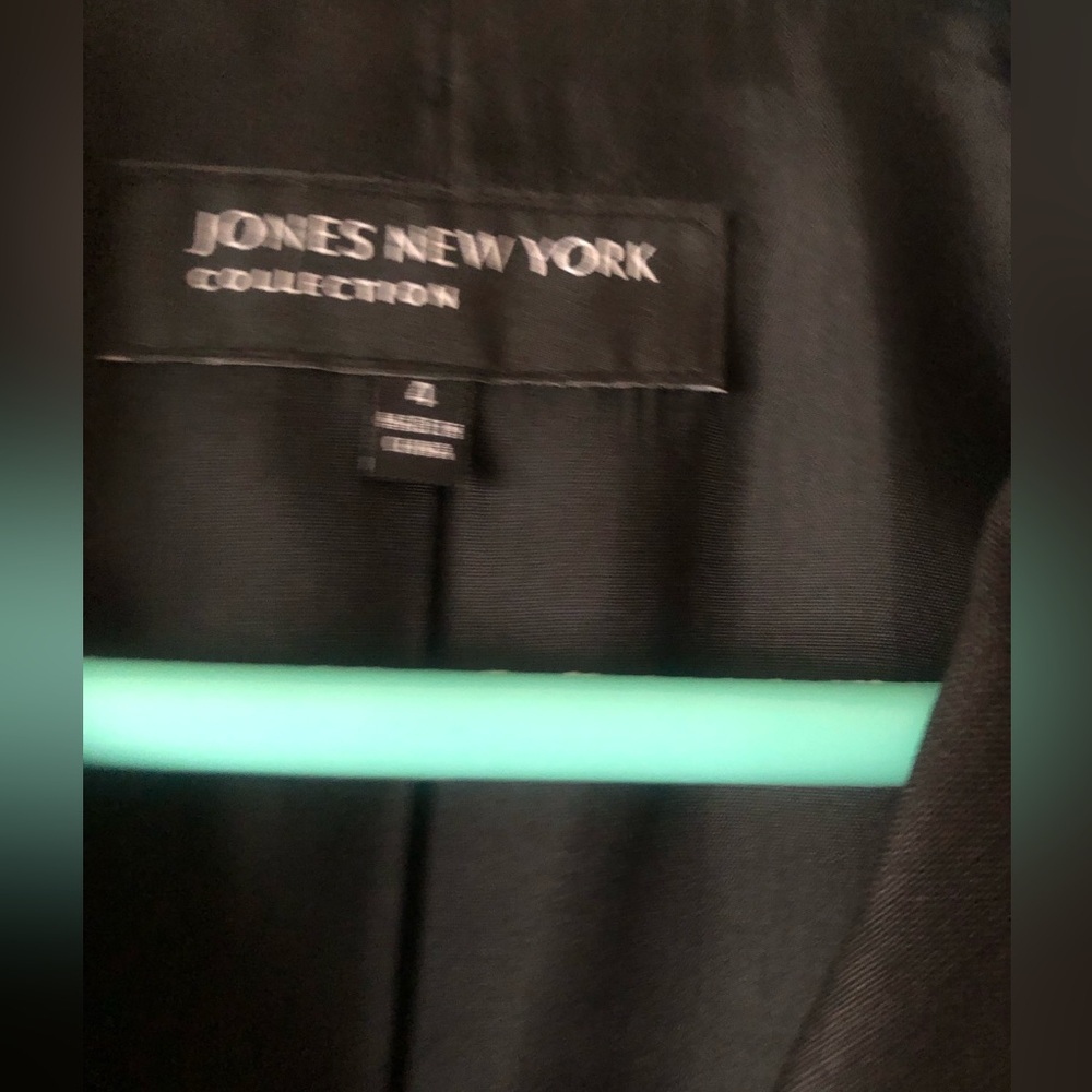 Jones New York Elegant Black Blazer - Picture 2 of 2